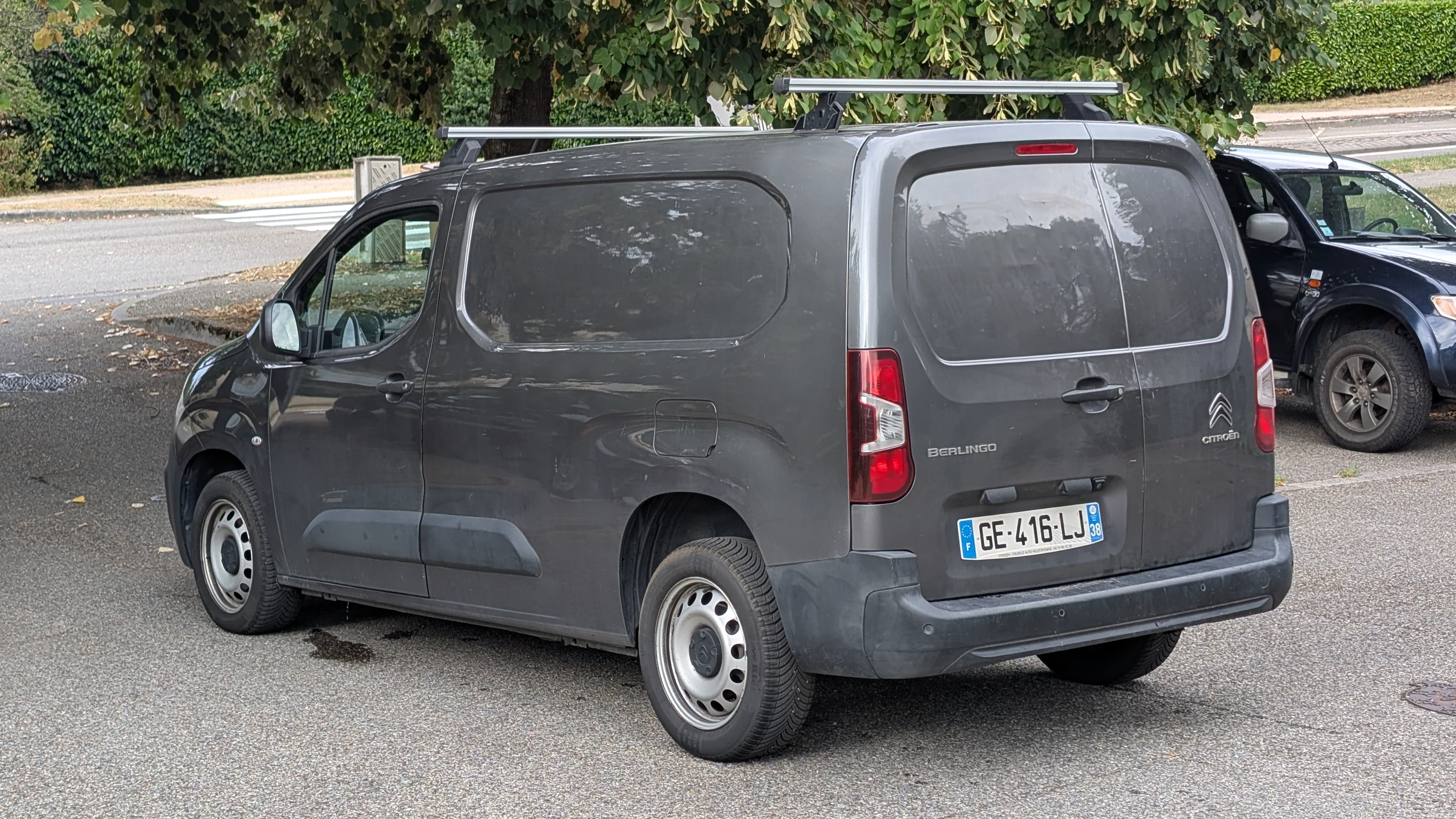 CITROËN BERLINGO XL 950KG 1.5 BLUEHDI 100ch TVA RÉCUPÉRABLE — photo 3