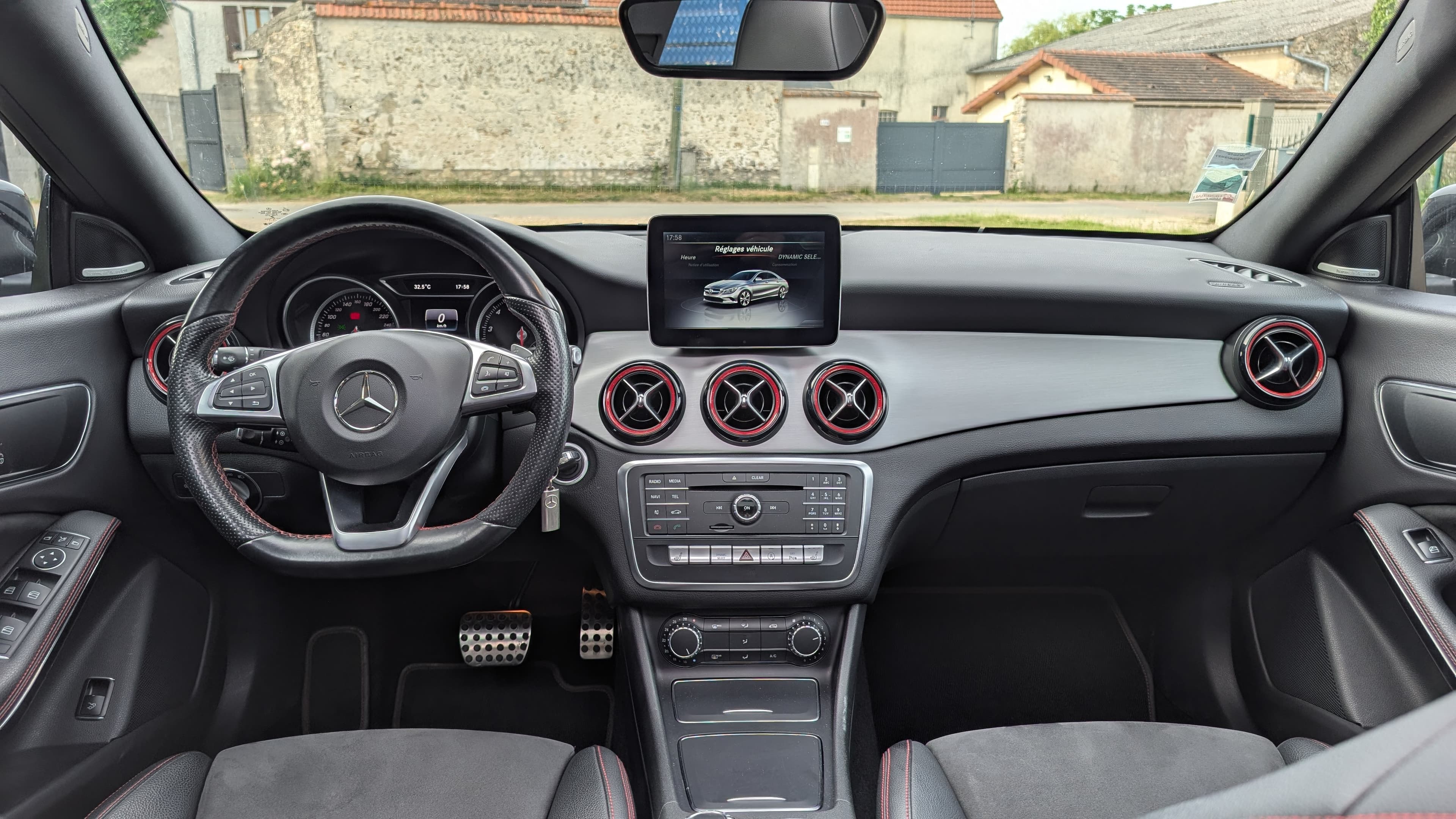 Mercedes CLA 250 2.0L 218ch Pack Sport — photo 2
